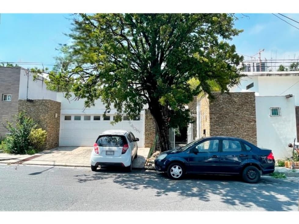 Casa en venta Col. Santa Enrgacia, San Pedro Garza García - 1