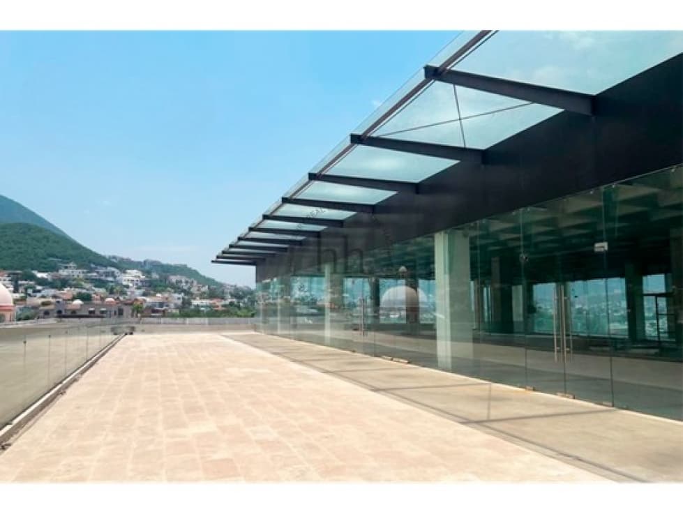 Local Comercial en renta Plaza Contry, Monterrey N.L - 1