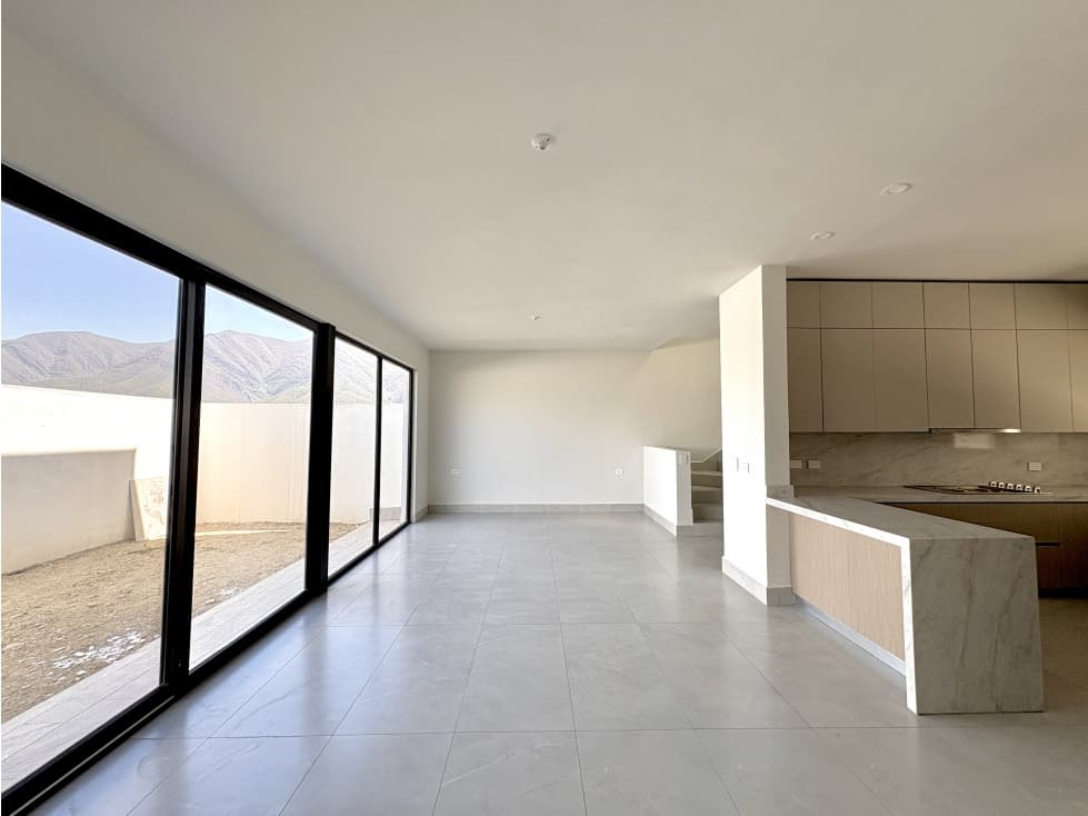 Casa en Renta a Estrenar en Montano Residencial Carretera Nacional  - 1