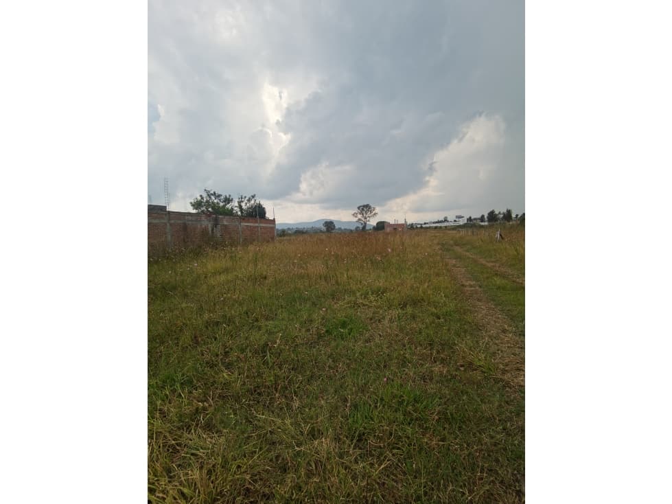 LOTE EN VENTA POR SANTIAGO UNDAMEO SOBRE CARRETERA MORELIA-PATZCUARO - 1