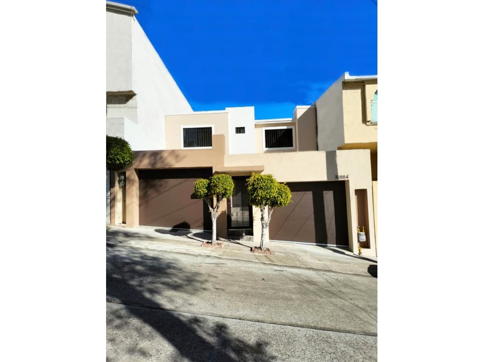 Casa en Renta - Zona Dorada Tijuana $2,100 dlls - 1