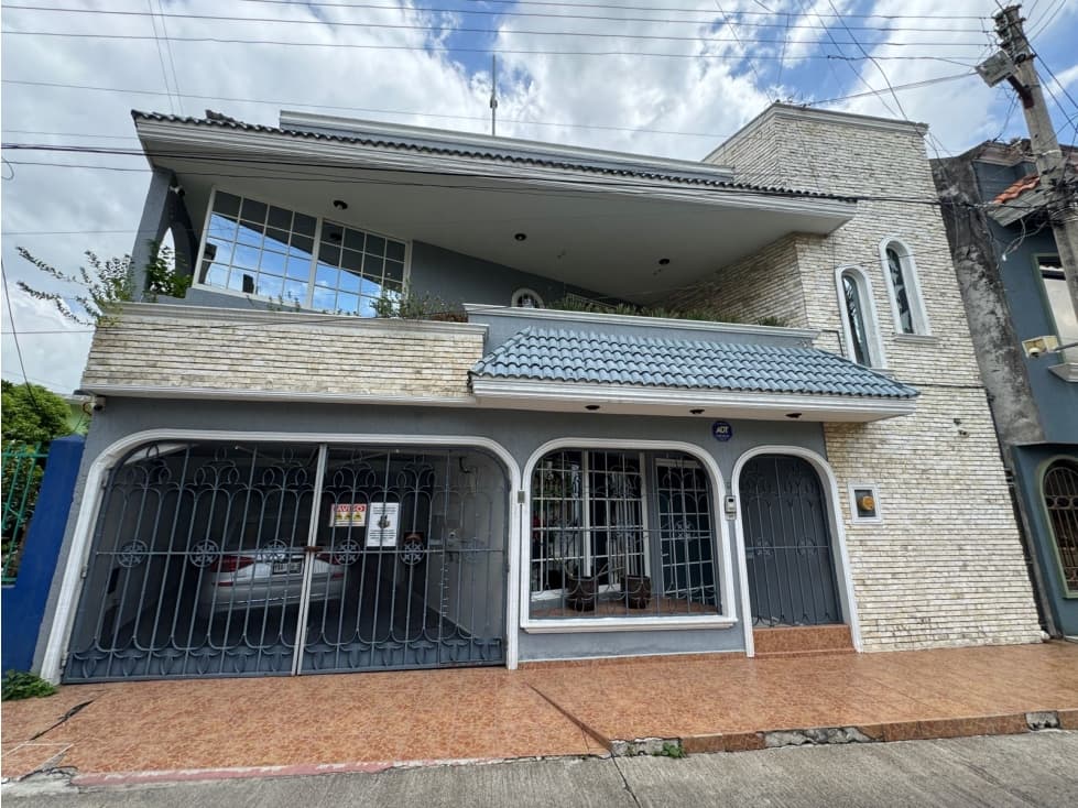 VENTA CASA COLONIA CAZONES POZA RICA VERACRUZ - 1