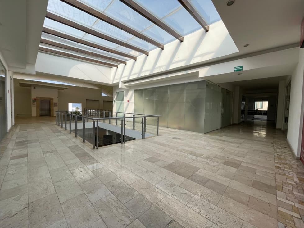 Oficina en venta en Sonata, Lomas de Angelopolis - 1