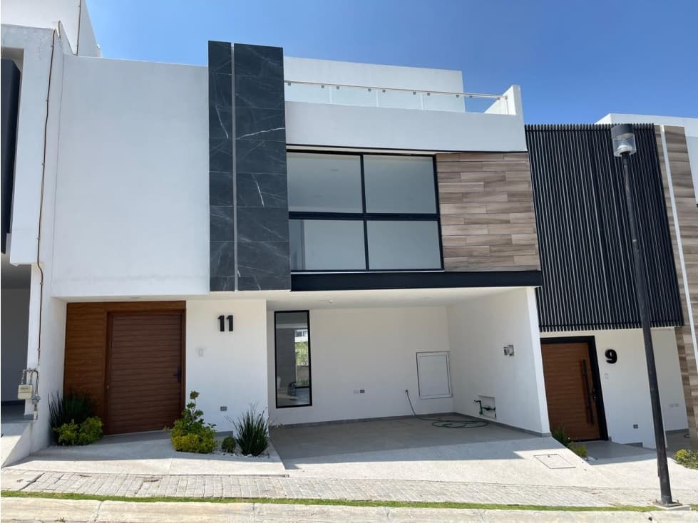 Casa en venta en Lomas de Angelópolis lll - 1