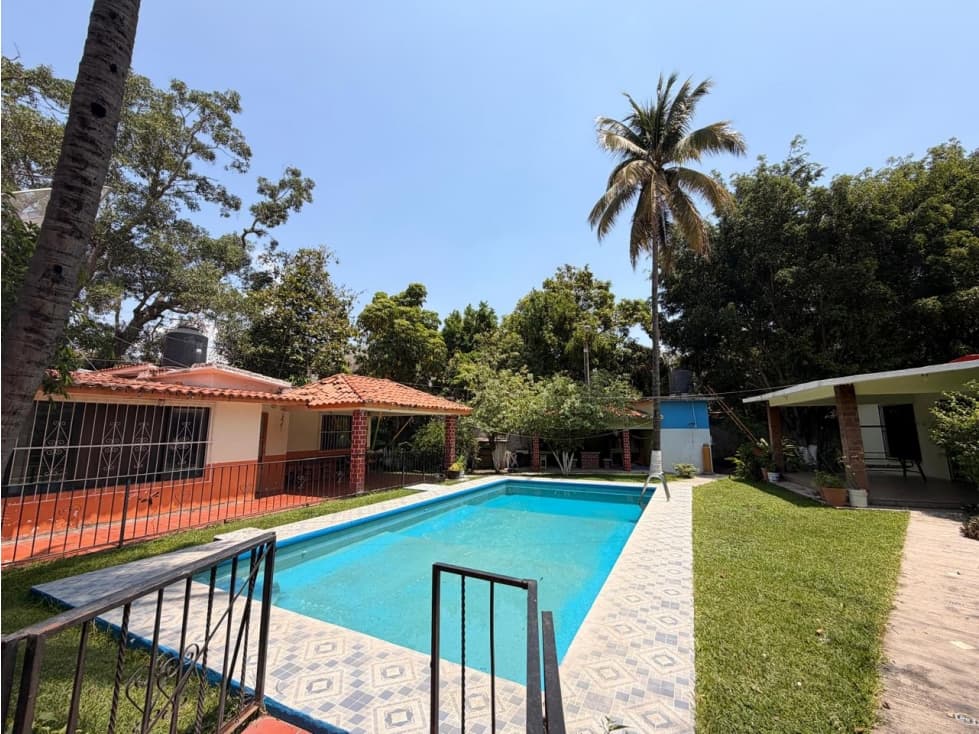 VENTA DE 2 CASAS CON ALBERCA EN HUATECALCO,MORELOS - 1