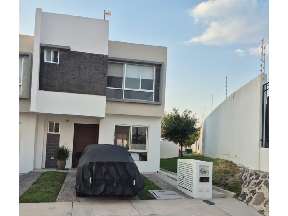 Casa en RENTA, en esquina plus con muebles, ZAKIA Querétaro - 1