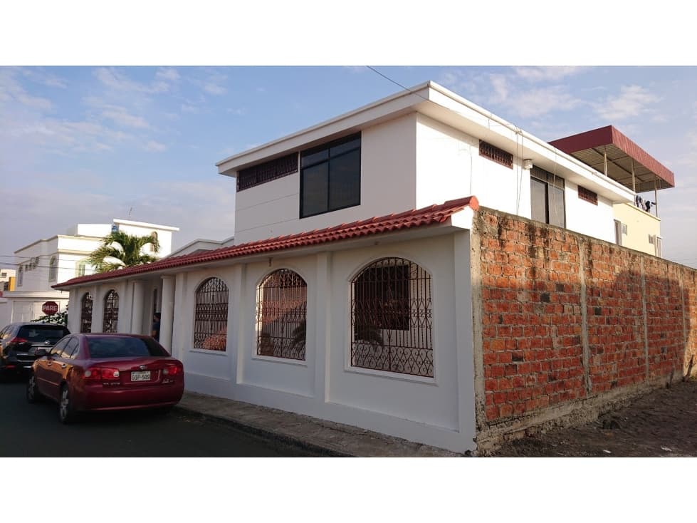 En venta hermosa casa en Manta 2000 - 1