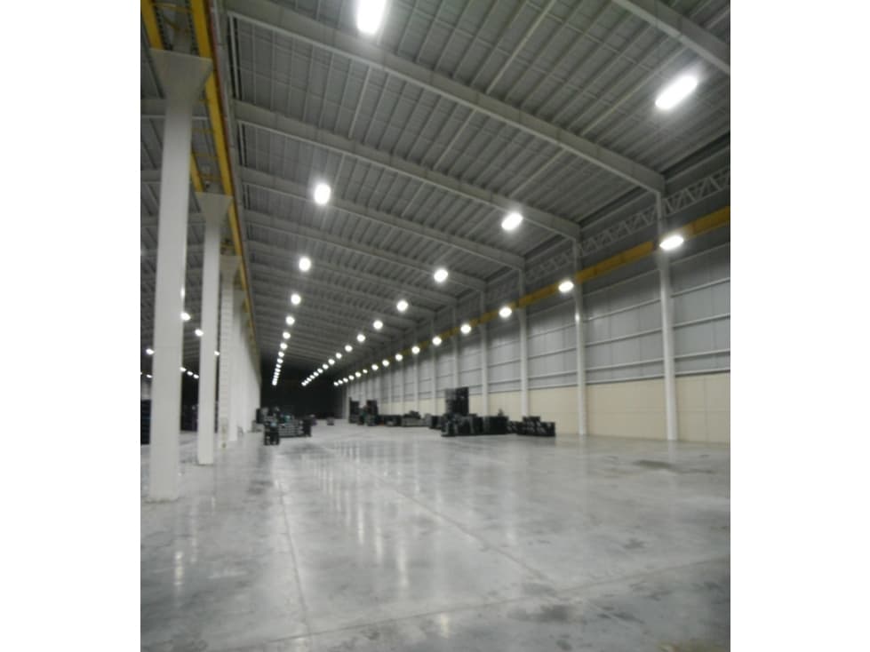 NAVE INDUSTRIAL EN VENTA Y RENTA POR M2 EN CELAYA GUANAJUATO - 1