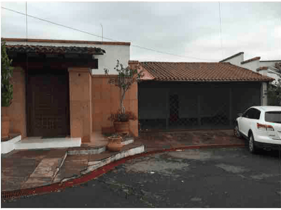 Casa En Renta Lomas Altas - 1