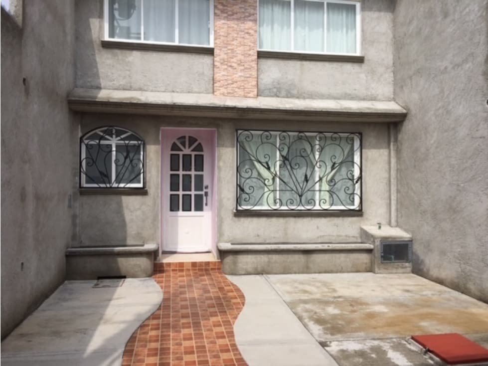 EN VENTA CASA SOLA EN TEPOJACO, CUAUTITLAN IZCALLI - 1