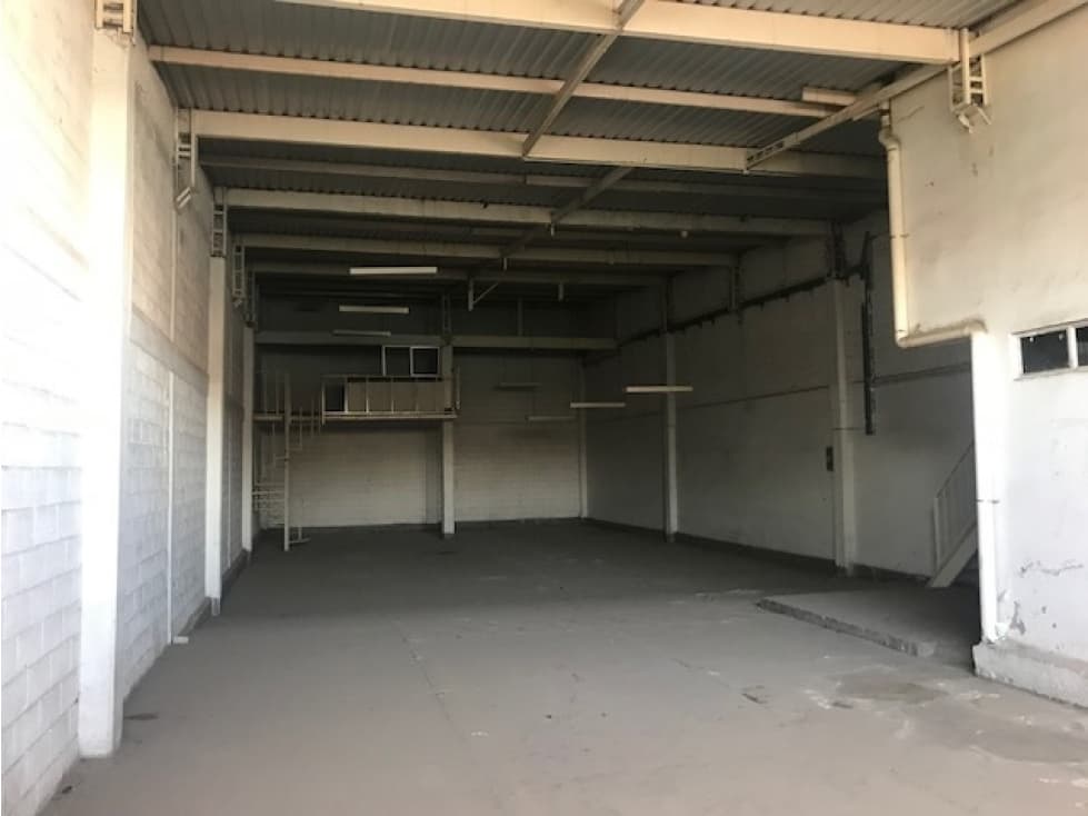 SE RENTA BODEGA INDUSTRIAL EN BARRIO SAN ANTONIO, MELCHOR OCAMPO - 1