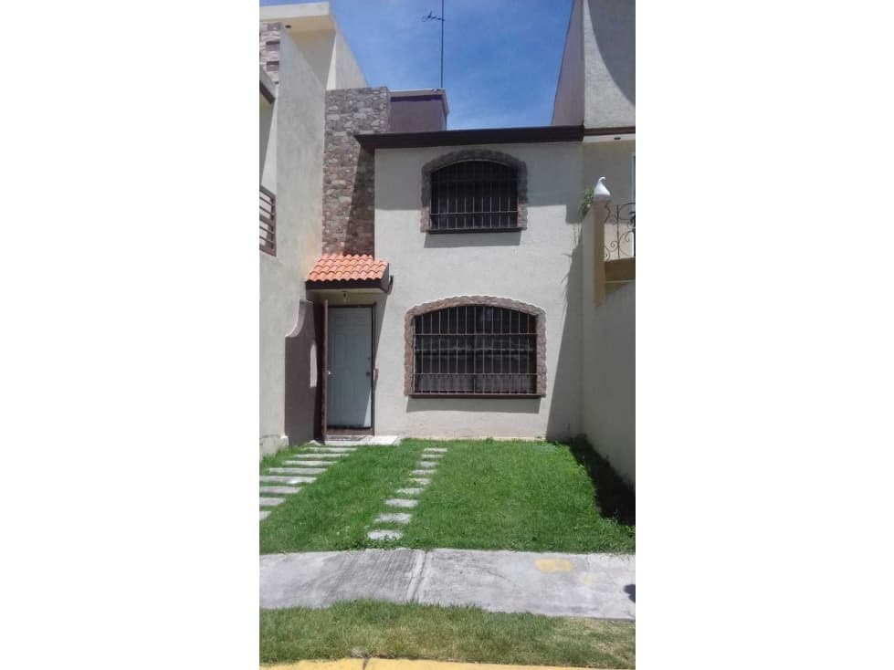 Casa en Venta en Jardines de San Miguel Cuautitlan Izcalli - 1
