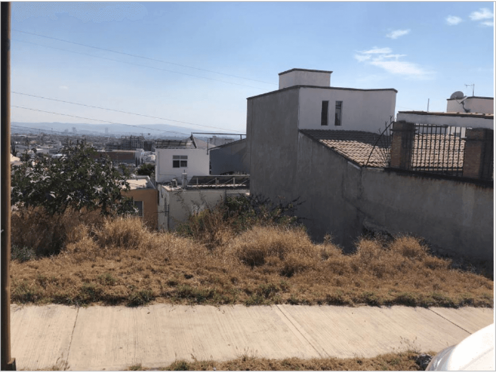 Terreno en Venta en Arboledas del parque Corregidora Queretaro . - 1