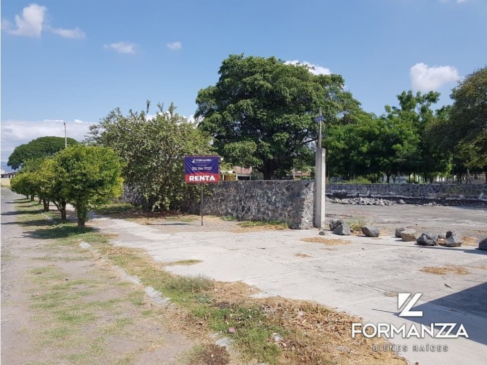 Terrenos en renta en esquina en Senderos de Rancho Blanco, uso mixto - 1