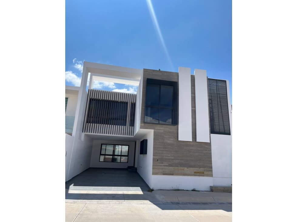 CASA EN VENTA EN VIÑA ANTIGUA NORTE - 1