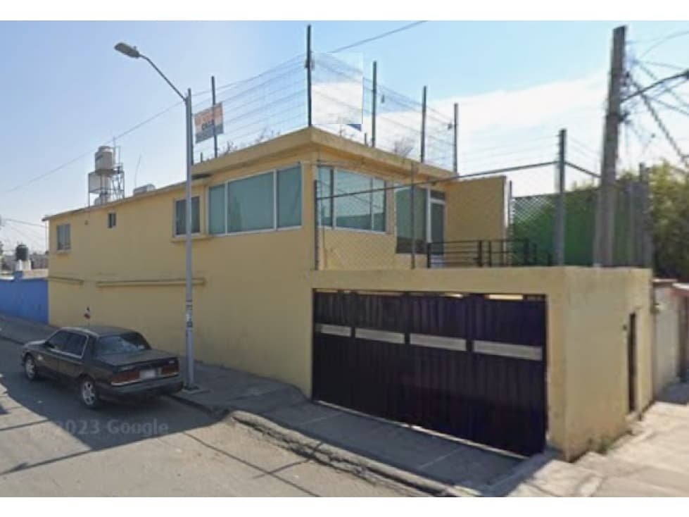 Casa en Remate en Villa De Las Flores, Coacalco F-13 - 1