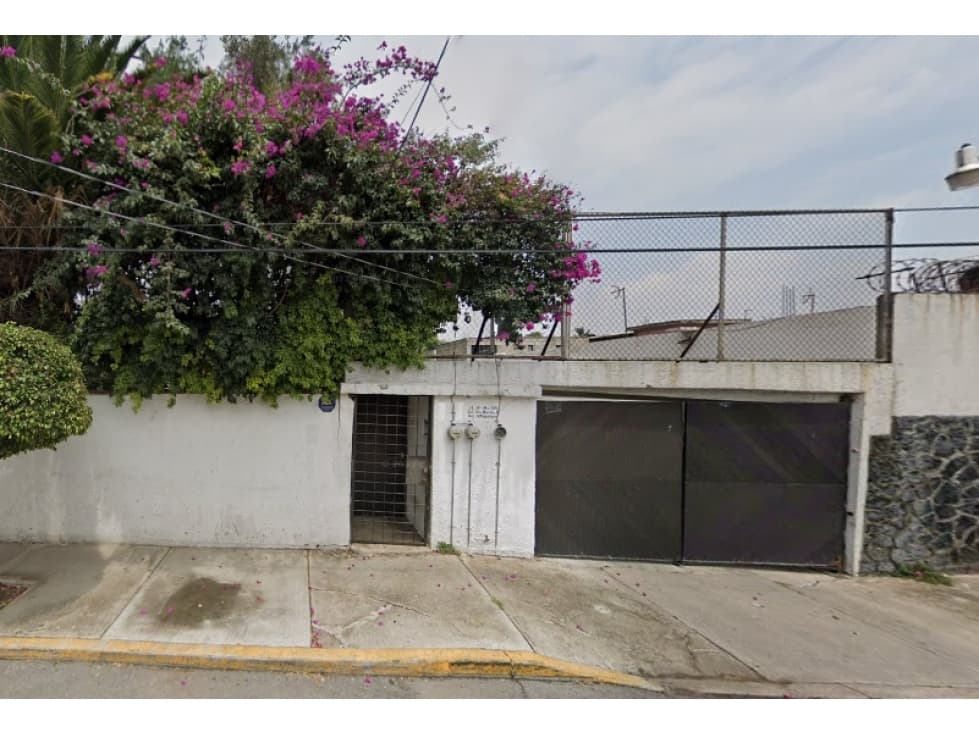 Casa en Remate en Santa Martha Acatitla, F-1107 - 1