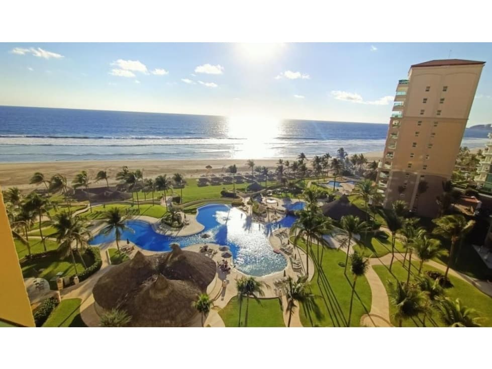 Depto en Remate en Playa Diamante, FG-751 - 1