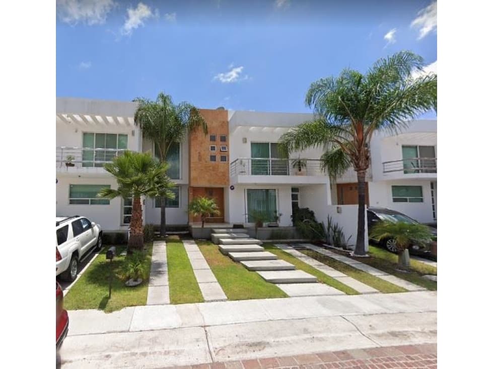 Casa en Remate en Juriquilla, FG-1165 - 1