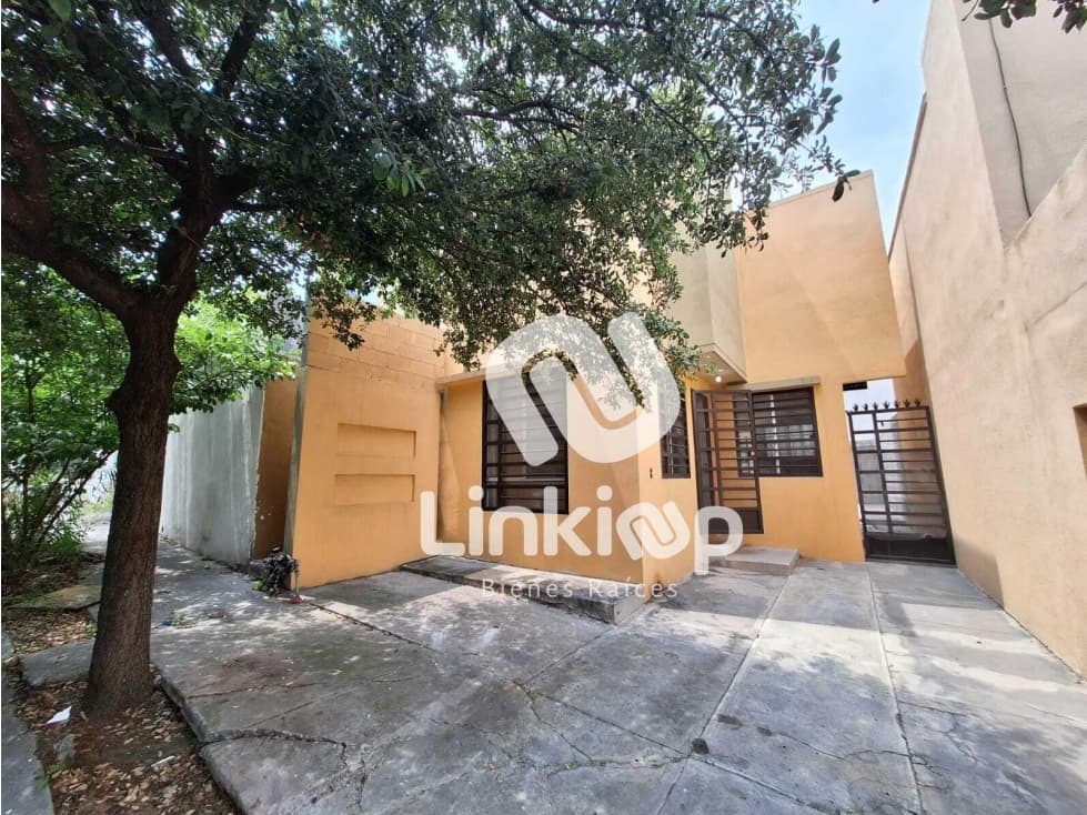 Casa en Renta sin muebles Colonia Santa Luz en Escobedo NL - 1