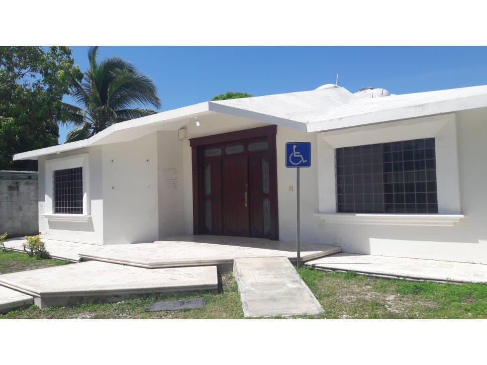 Oficina amplia con bodega - 1