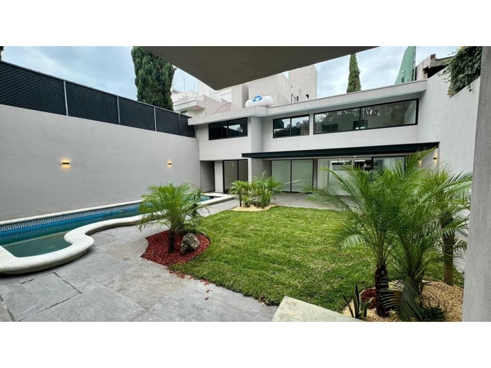 Lujo, exclusividad y seguridad en Jardines del Pedregal - 1