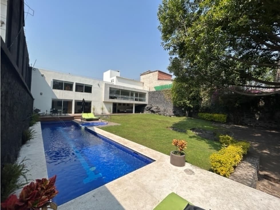 Residencia de Lujo en Venta en Jardines del Pedregal, CDMX - 1