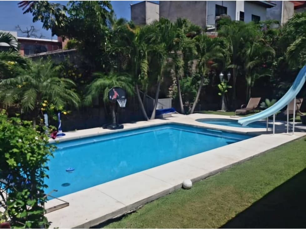 CASA CON CABAÑA Y ALBERCA EN RENTA EN BURGOS BUGAMBILIAS - 1