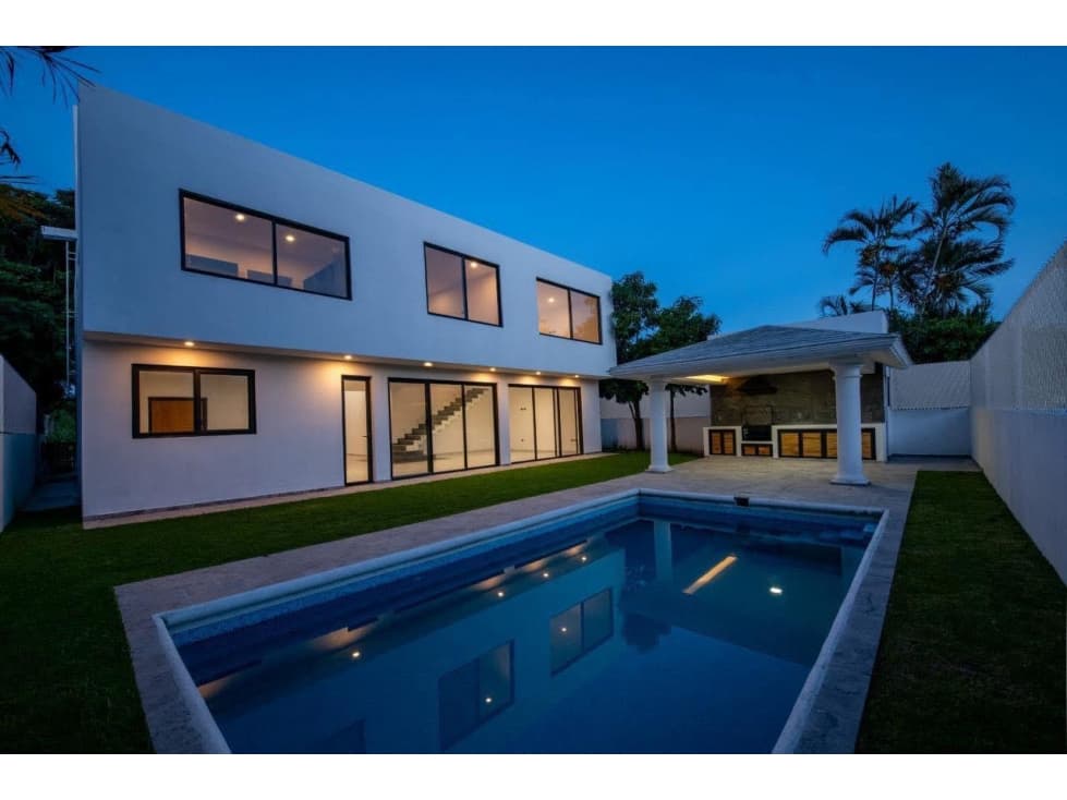 Residencia en venta en Lomas de Cocoyoc - 1