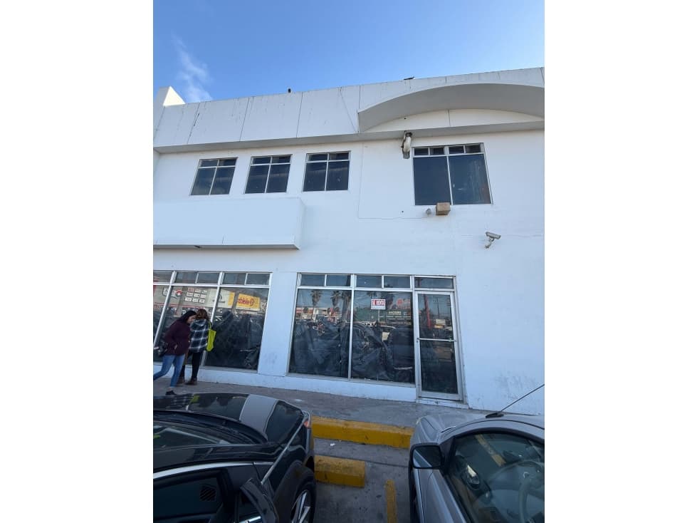 Locales en Renta en Plaza Palmeras en Ensenada LOCAL COMERCIAL 1-C - 1