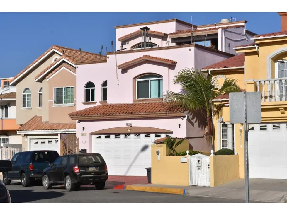 Se Renta Casa en Loma Dorada Secc. Las Brisas - 1