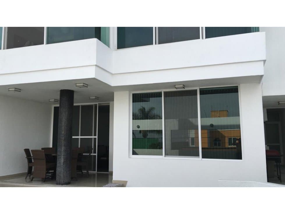 Venta de Casa Sola en Fracc. Jardines de Ahuatlan - 1