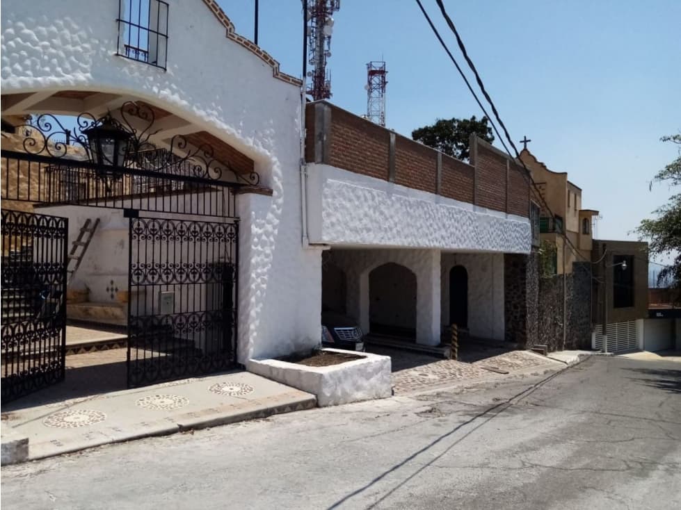 Venta de Terreno en La Colonia Lomas de Cuernavaca - 1