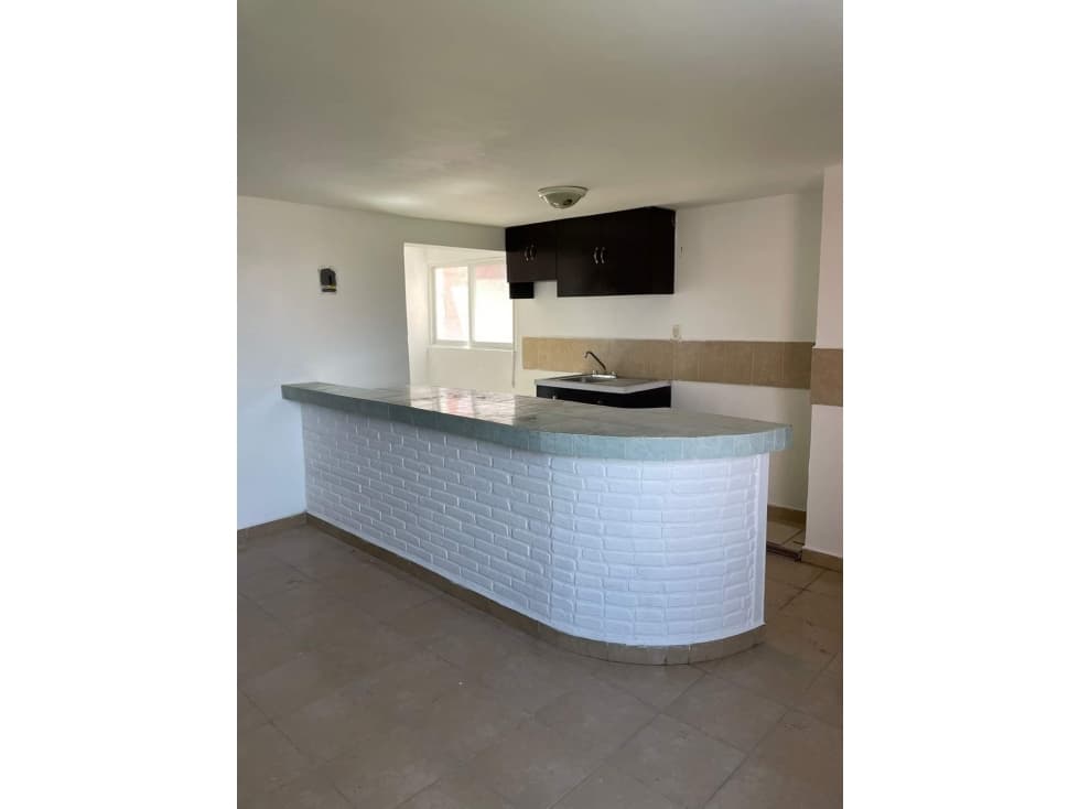 VENTA DE DEPARTAMENTO REMODELADO FLORES MAGON - 1