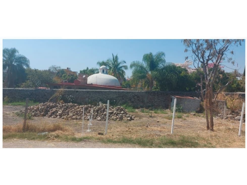 Venta de Terreno en La Colonia Lomas Trujillo - 1