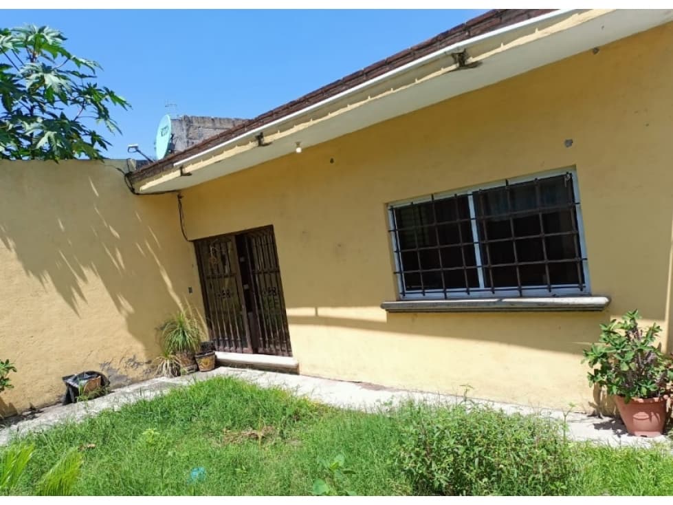 Venta de Casa Sola en La Colonia Emiliano Zapata - 1