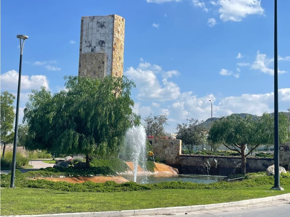 Venta Terreno en Capital Sur, condominio Dublín - 1