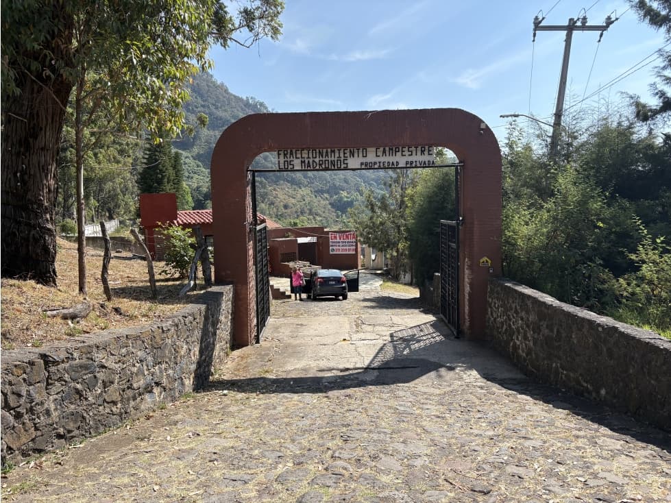 SE VENDE TERRENO EN LOS MADRONOS CHARO MORELIA - 1