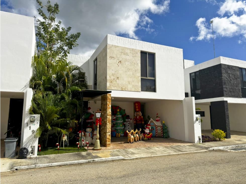 Venta casa, con piscina y 3 recamaras en Praderas del Mayab - 1