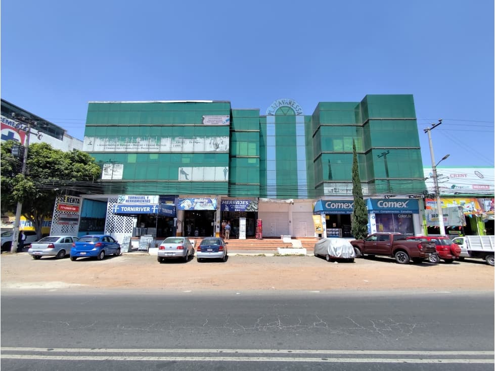 Se vende edificio y bodega en Tecamac, carretera Mexico-Pachuca - 1