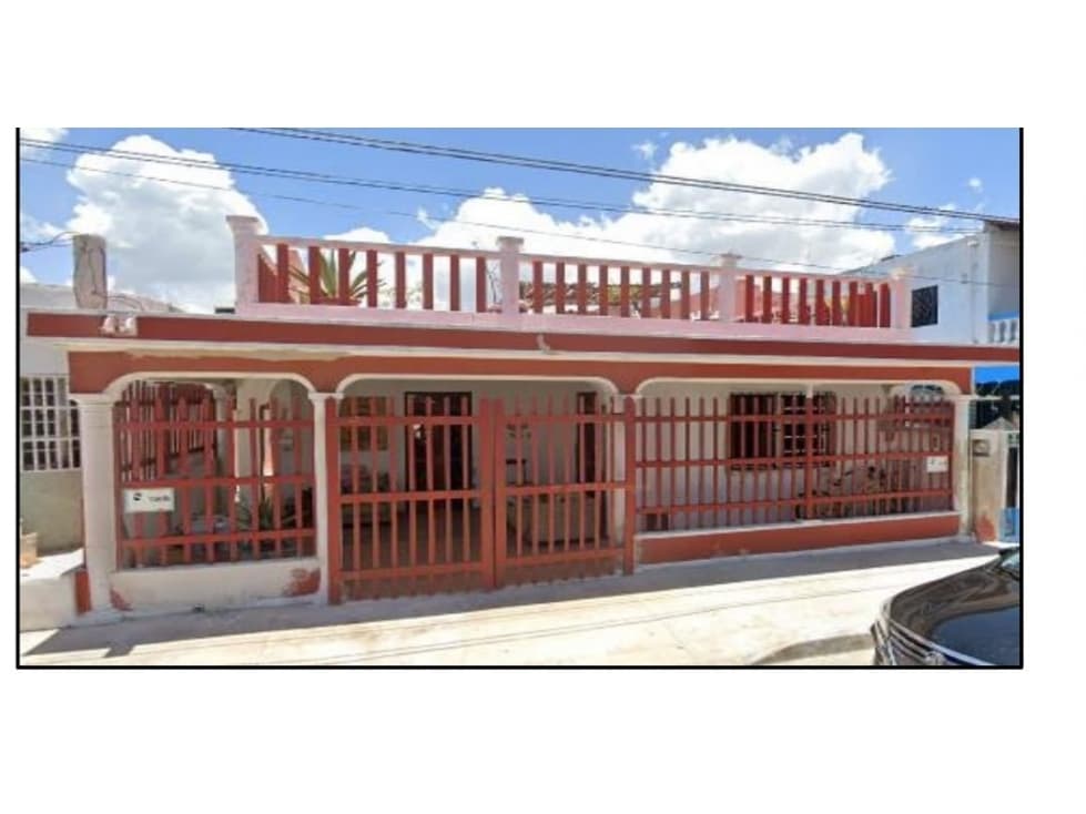 Casa en Venta a una calle del Malecón de Progreso - 1