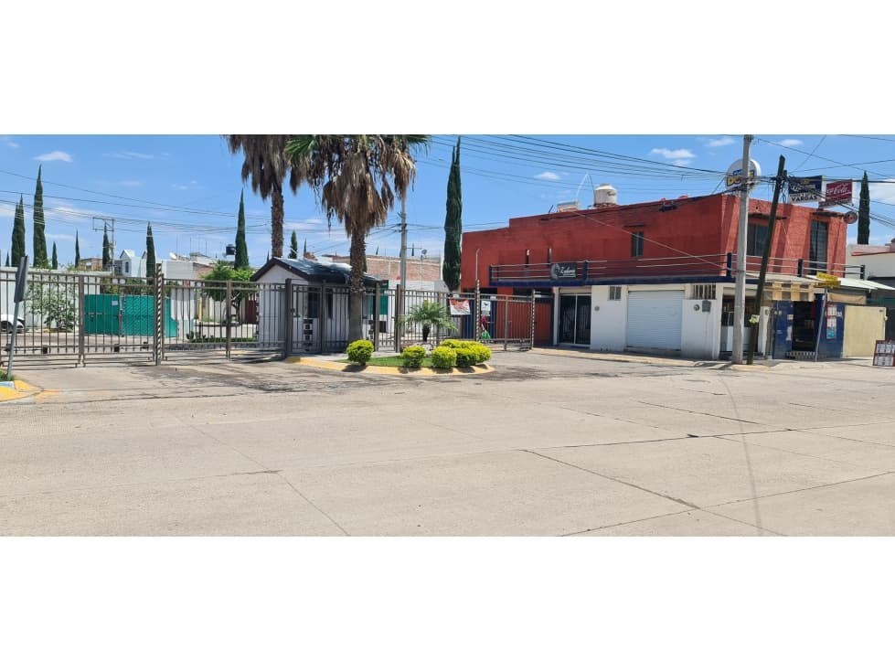 02965 REMATE DE CASA EN FRACCIONAMIENTO RUISEÑORES AGUASCALIENTES - 1