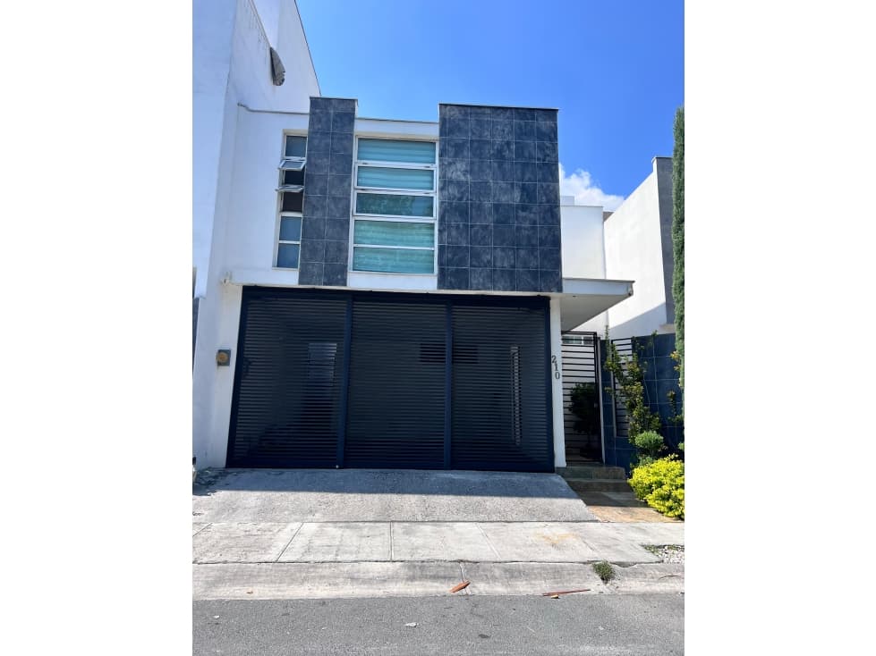 Casa en Renta Cumbres Elite - 1
