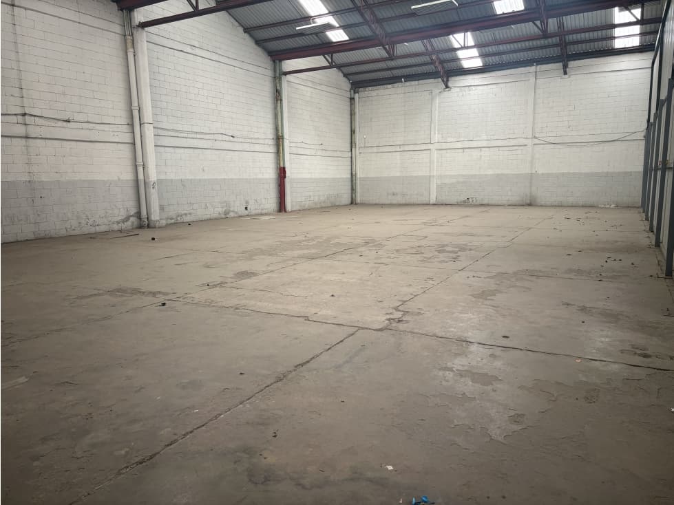 EN RENTA BODEGA 460 m2 ALCE BLANCO NAUCALPAN - 1
