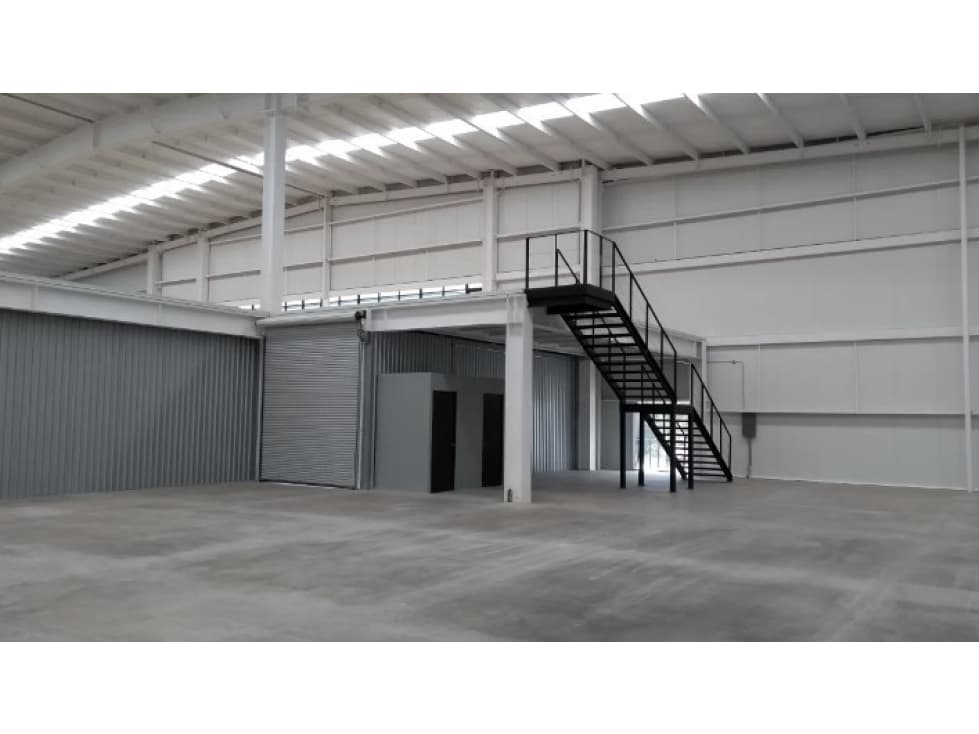 EN RENTA NAVES INDUSTRIALES ZONA ORIENTE CDMX - 1