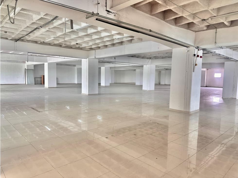EN RENTA BODEGA EN GRANJAS MEXICO 323 m2 EN CONJUNTO - 1