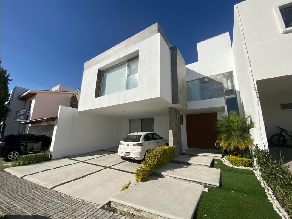 Casa en renta en Lomas de Angelópolis 2 !!! - 1