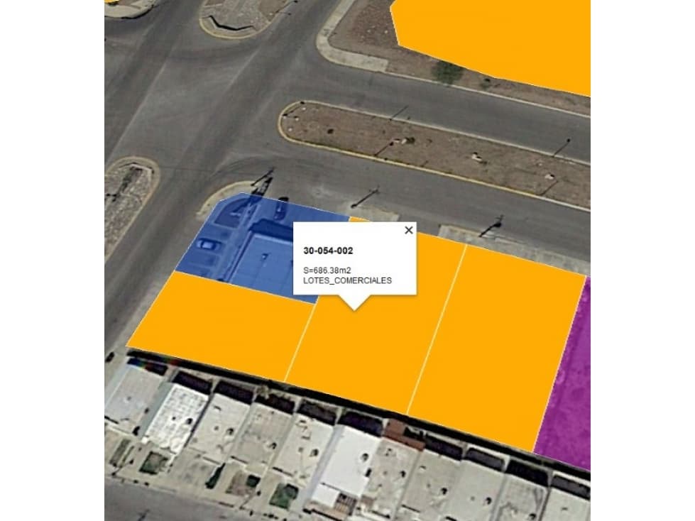 EXCELENTE TERRENO AL LADO DE FARMACIA BENAVIDES Y OXXO 700 M2 - 1