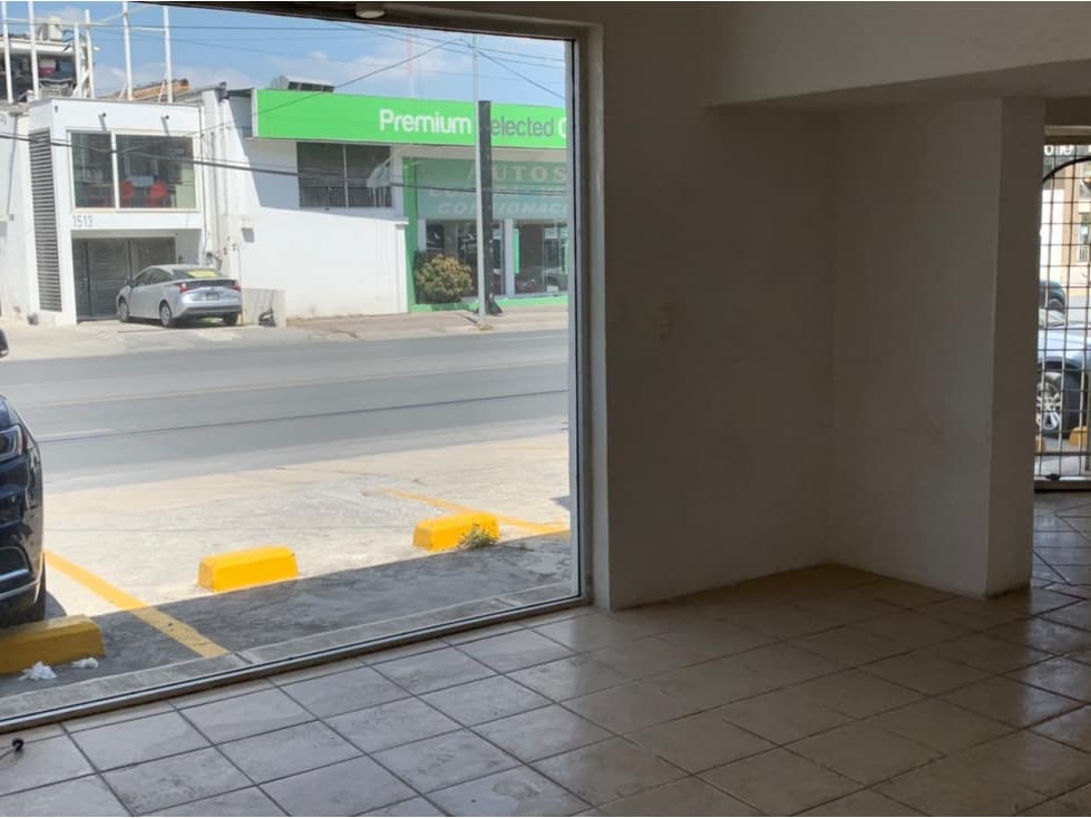 1100 M2 T LOCAL/BODEGA EN RENTA AV PRINCIPAL EN VALLE $ 250.000 - 1