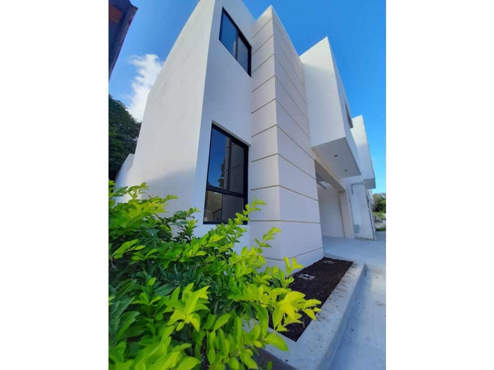 Se vende casa residencial moderna, privada y rodeada de naturaleza. - 1